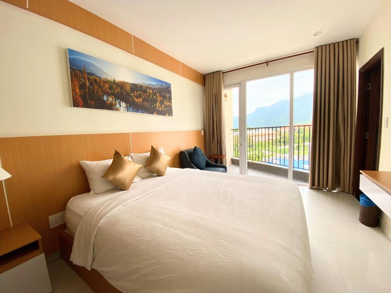 Conson Hotel Chi Khu Co Ong Екстериор снимка
