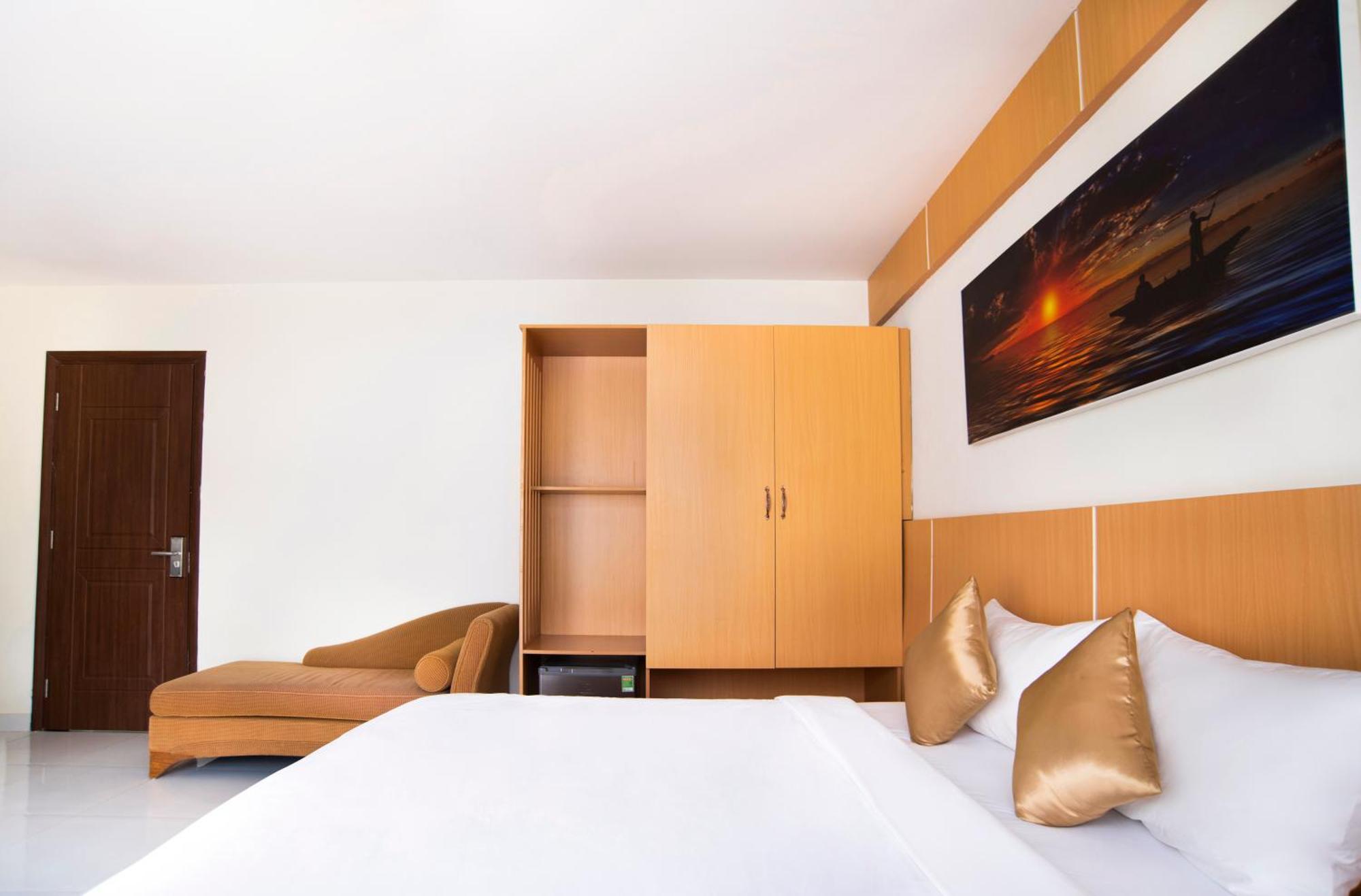 Conson Hotel Chi Khu Co Ong Екстериор снимка