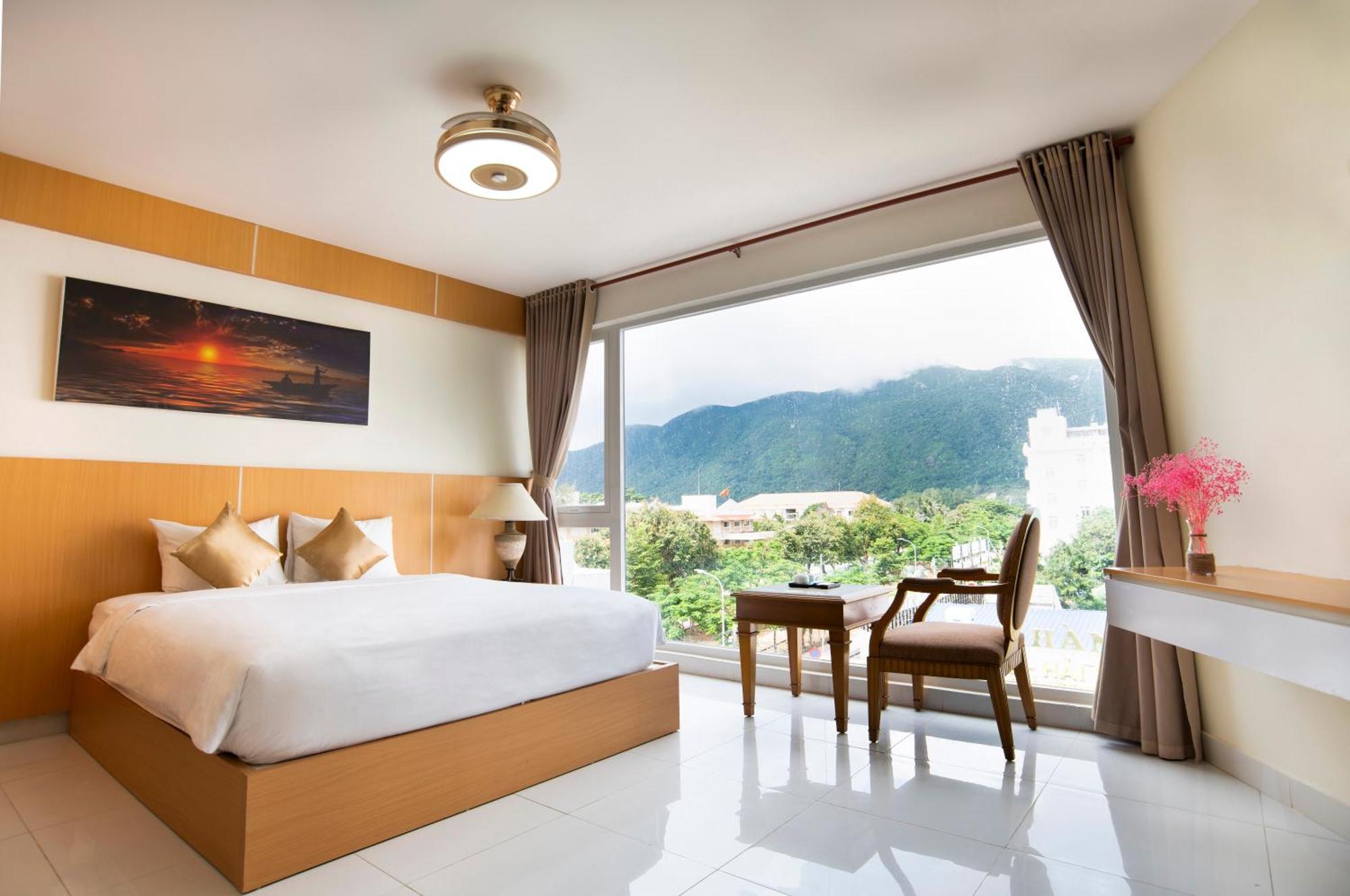 Conson Hotel Chi Khu Co Ong Екстериор снимка