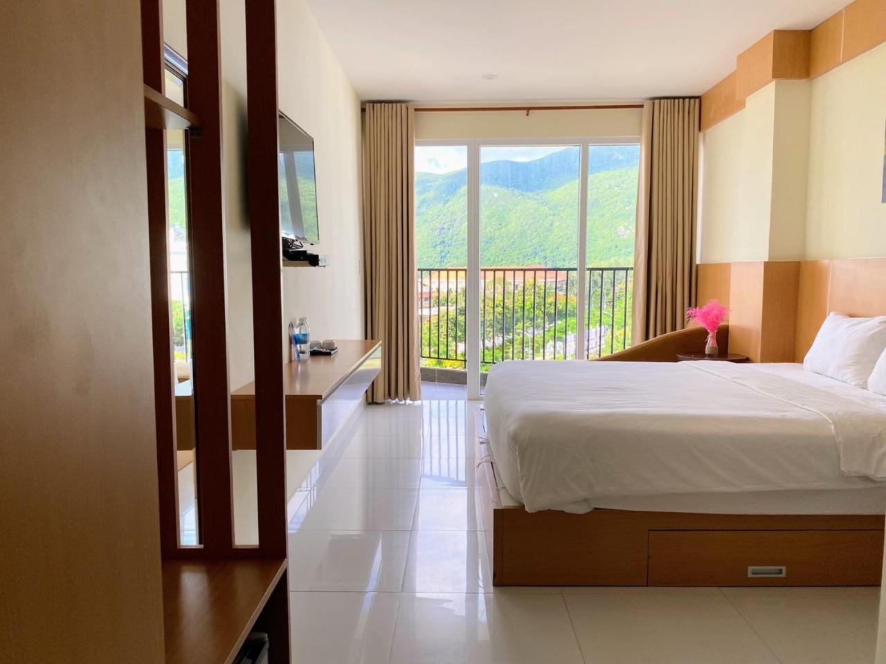 Conson Hotel Chi Khu Co Ong Екстериор снимка