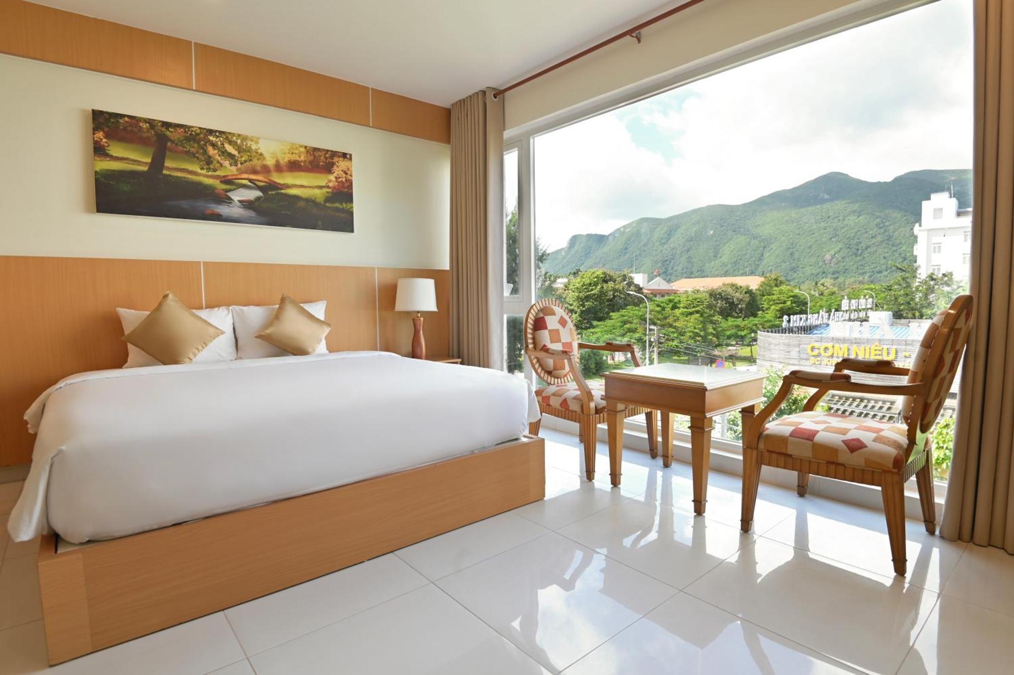 Conson Hotel Chi Khu Co Ong Екстериор снимка